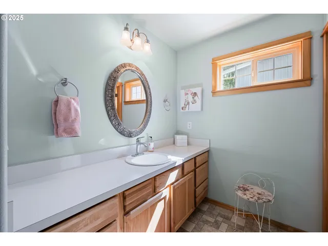 $512,500 | 16676 McClintock Place, La Pine, OR 97739