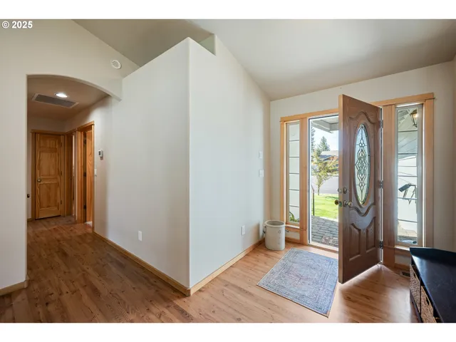 $512,500 | 16676 McClintock Place, La Pine, OR 97739