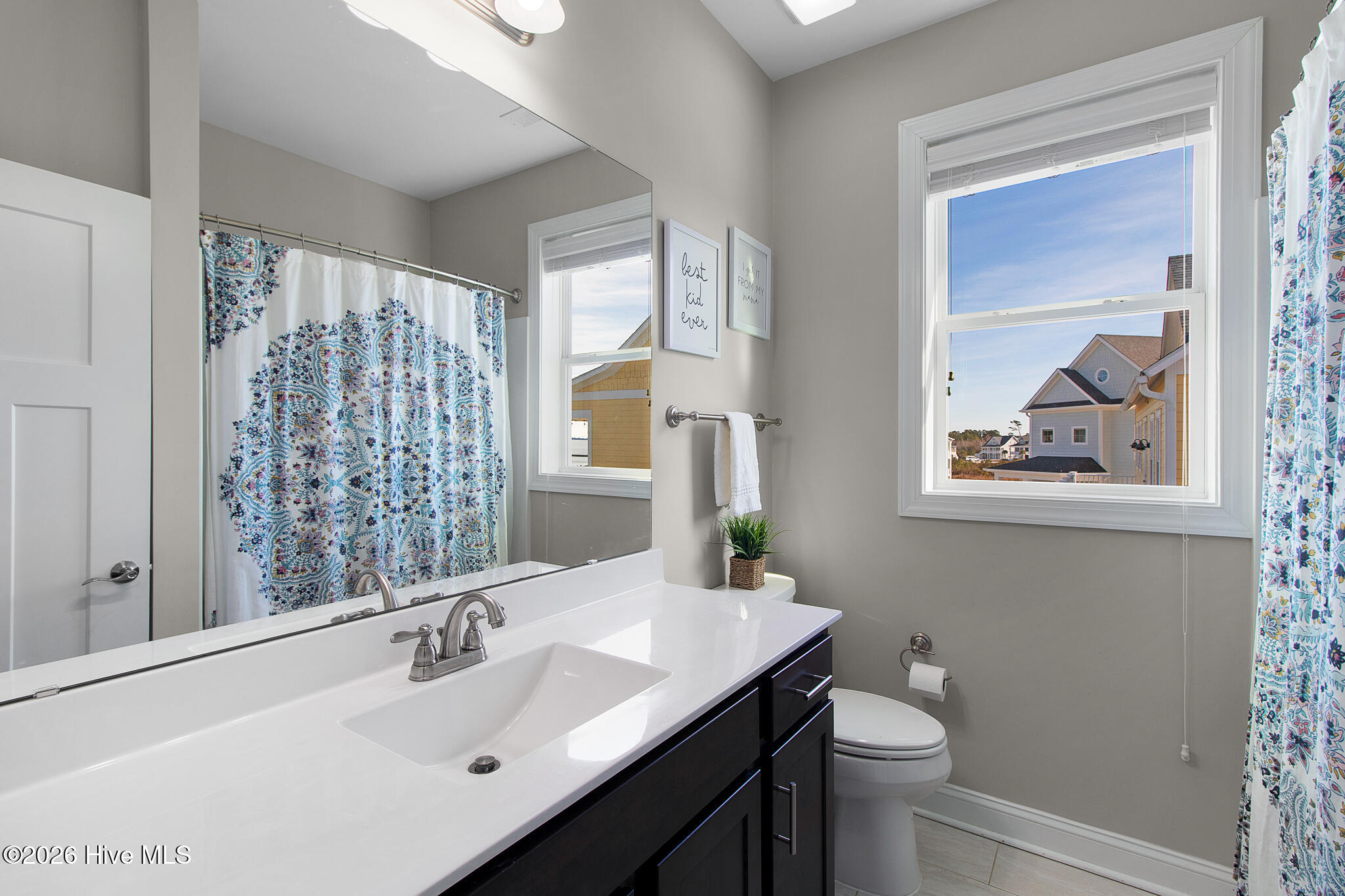 525 Sanders Creek Road Newport, NC 28570 - Photo 34 of 71 Third floor full bath