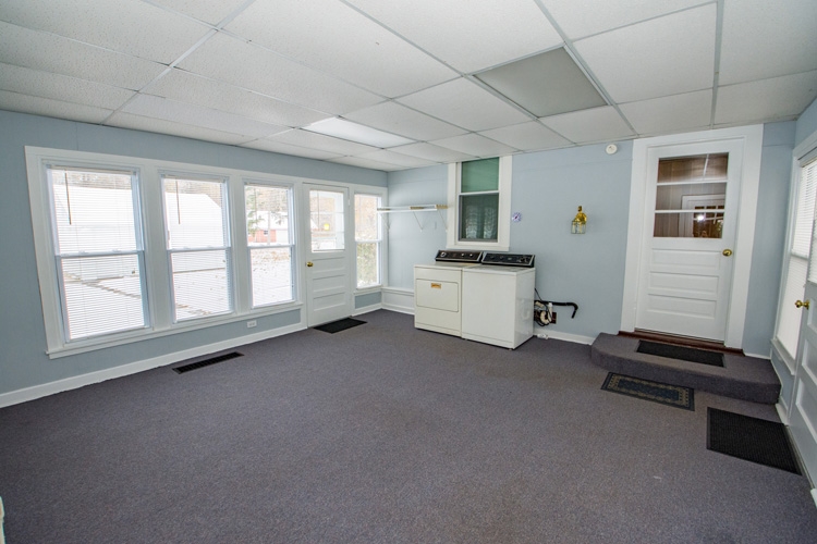21127 Brick Road South Bend, IN 46628 - Photo 12 of 16 Gallery Image 12