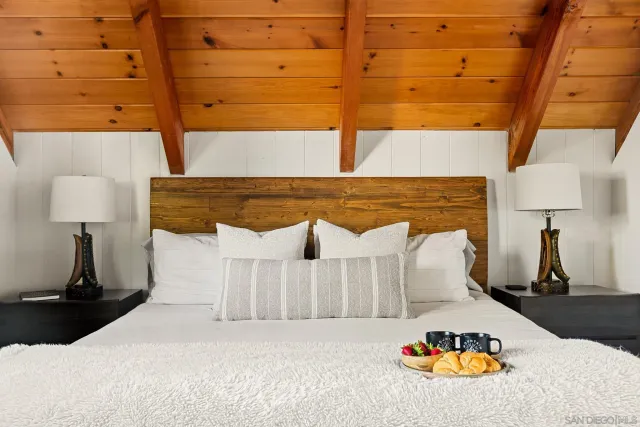 a bed room with a bed