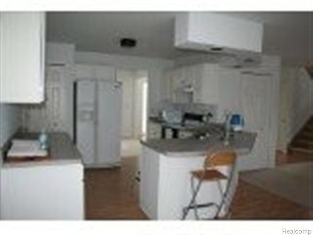 1034 Cobblers Road Waterford, MI 48327 - Photo 6 of 8 Copy of attach_realcomponline_co