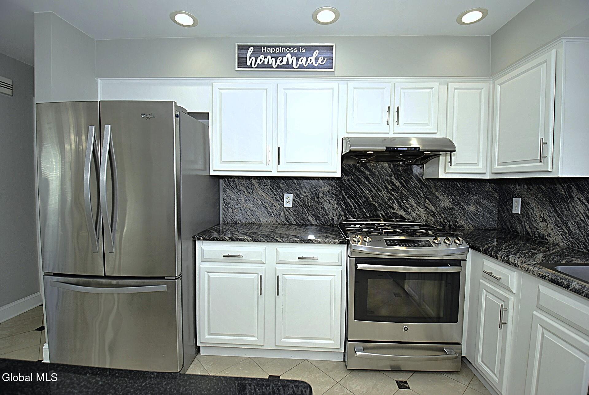 7 Adare Road Troy, NY 12180 - Photo 12 of 52 _DSC0878-01