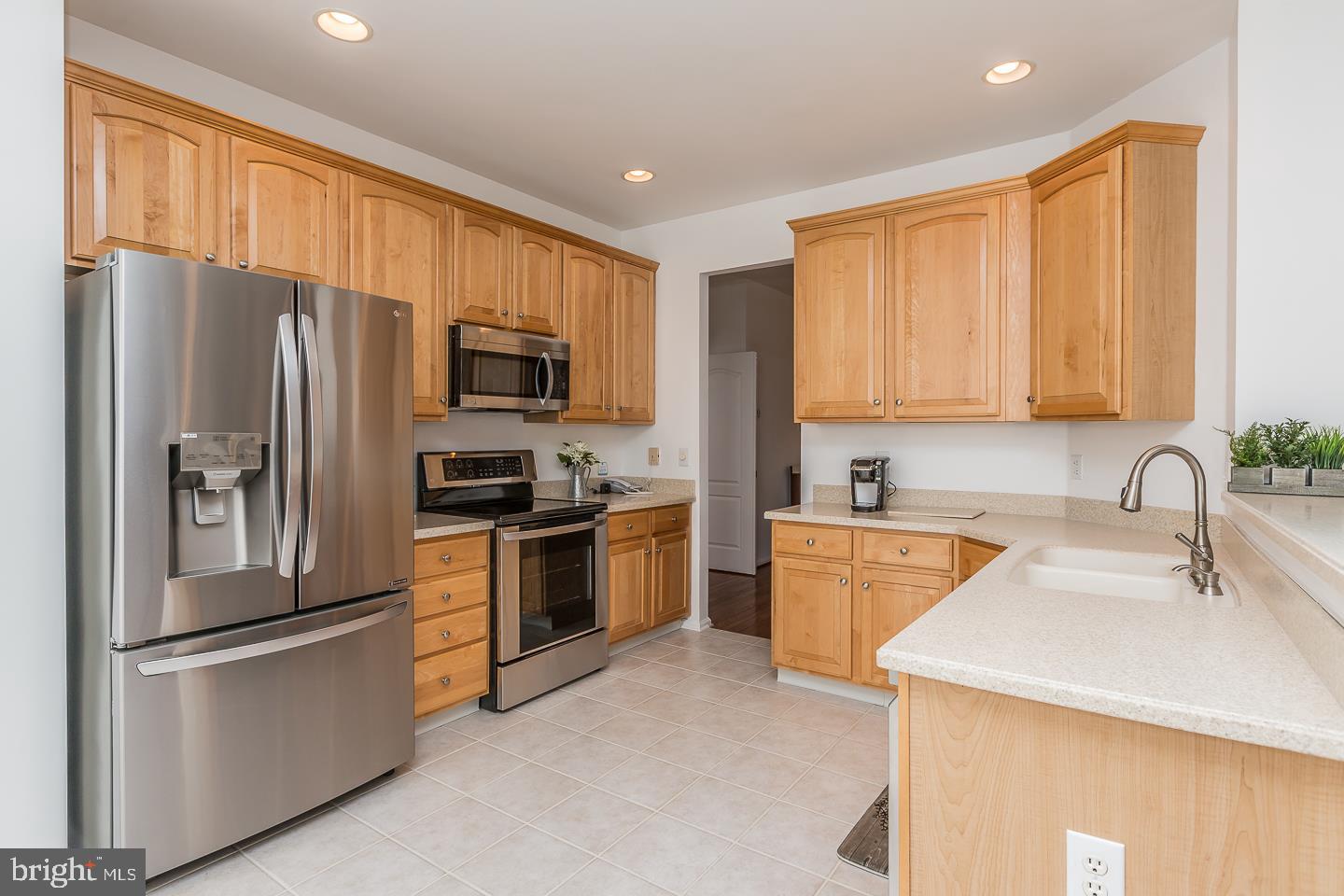 1435 Quaker Ridge West Chester, PA 19380 - Photo 8 of 23 Kitchen