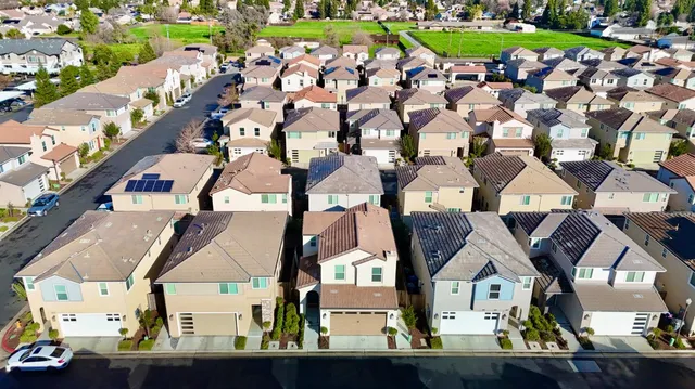 $409,000 | 1921 Kelly Lane, Clovis, CA 93611