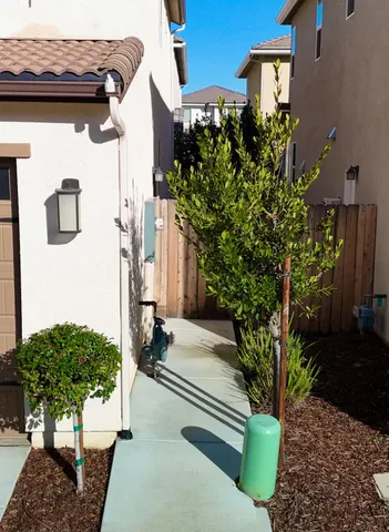 $409,000 | 1921 Kelly Lane, Clovis, CA 93611