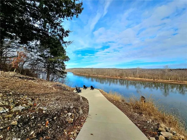 $599,900 | 22155 Eden Circle, Warsaw, MO 65355