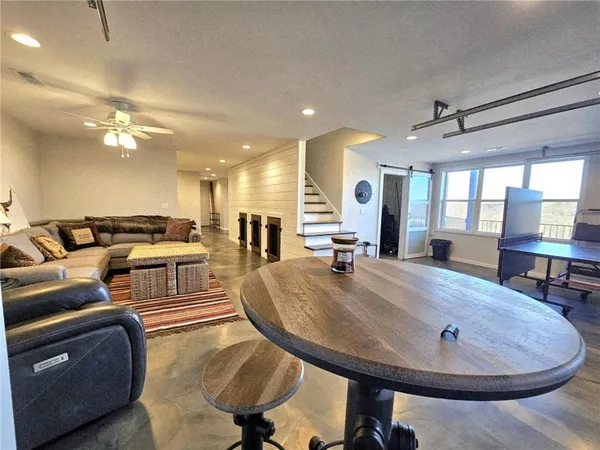 $599,900 | 22155 Eden Circle, Warsaw, MO 65355