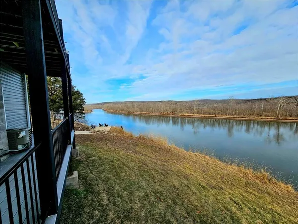 $599,900 | 22155 Eden Circle, Warsaw, MO 65355