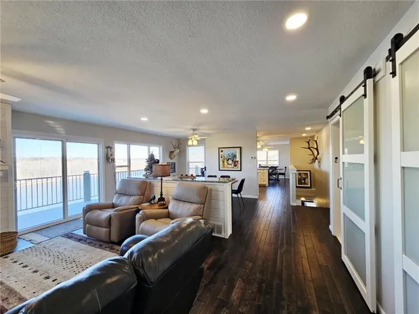 $599,900 | 22155 Eden Circle, Warsaw, MO 65355