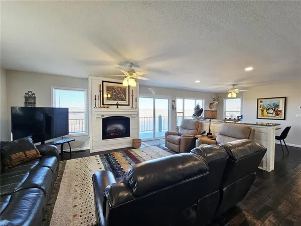 $599,900 | 22155 Eden Circle, Warsaw, MO 65355