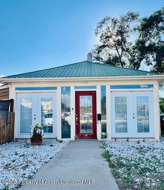 337 West Avenue Rifle, CO 81650 - Photo 1 of 29 front view of a house with a porch