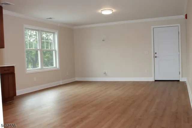 $2,500 | 14 Burnham Road, Unit B, Morris Plains, NJ 07950