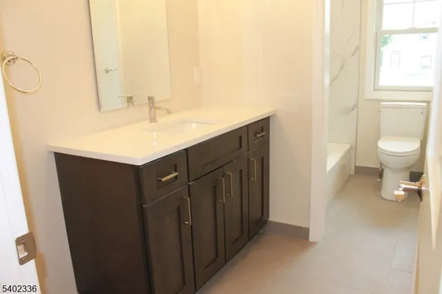 $2,500 | 14 Burnham Road, Unit B, Morris Plains, NJ 07950