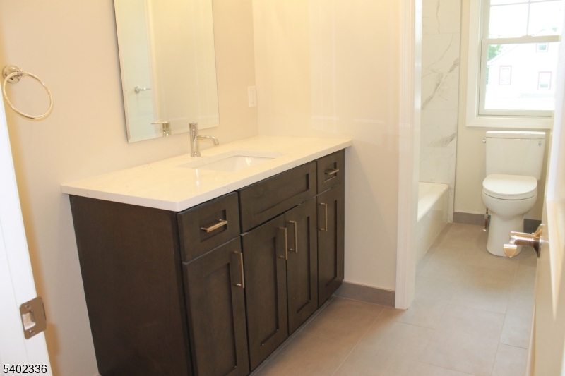 14 Burnham Road, Unit B Morris Plains, NJ 07950 - Photo 8 of 14