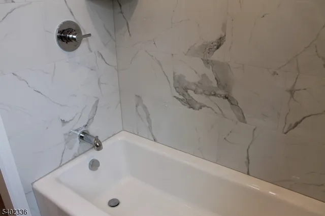 $2,500 | 14 Burnham Road, Unit B, Morris Plains, NJ 07950