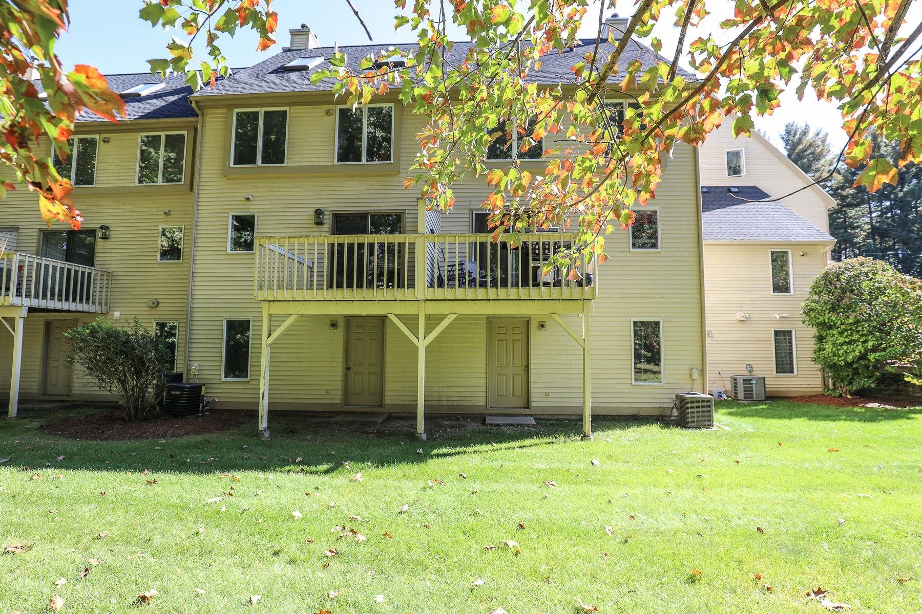 17 Salisbury Road Nashua, NH 03064 - Photo 3 of 20