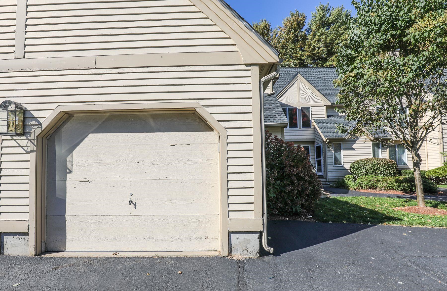 17 Salisbury Road Nashua, NH 03064 - Photo 4 of 20
