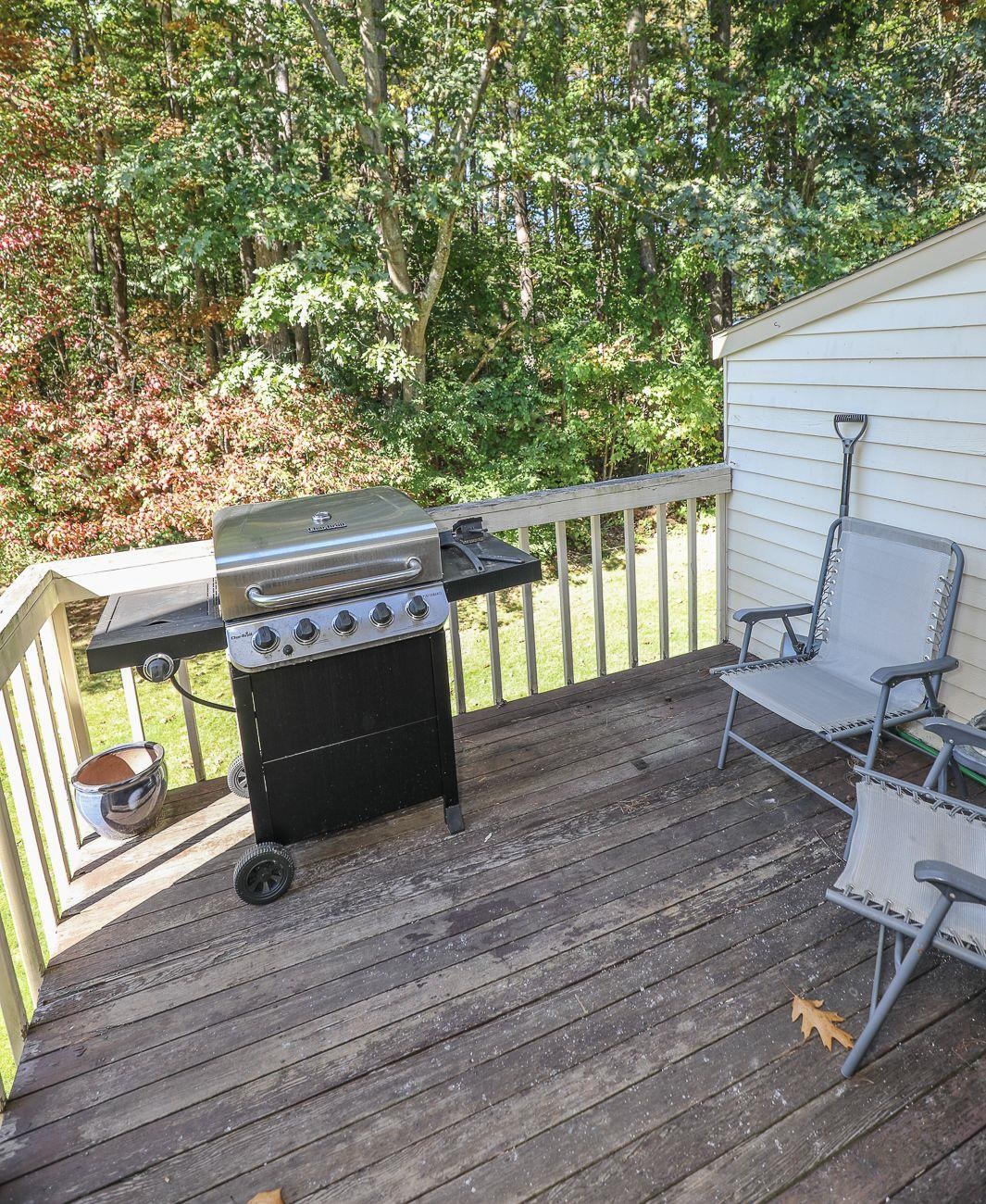 17 Salisbury Road Nashua, NH 03064 - Photo 5 of 20