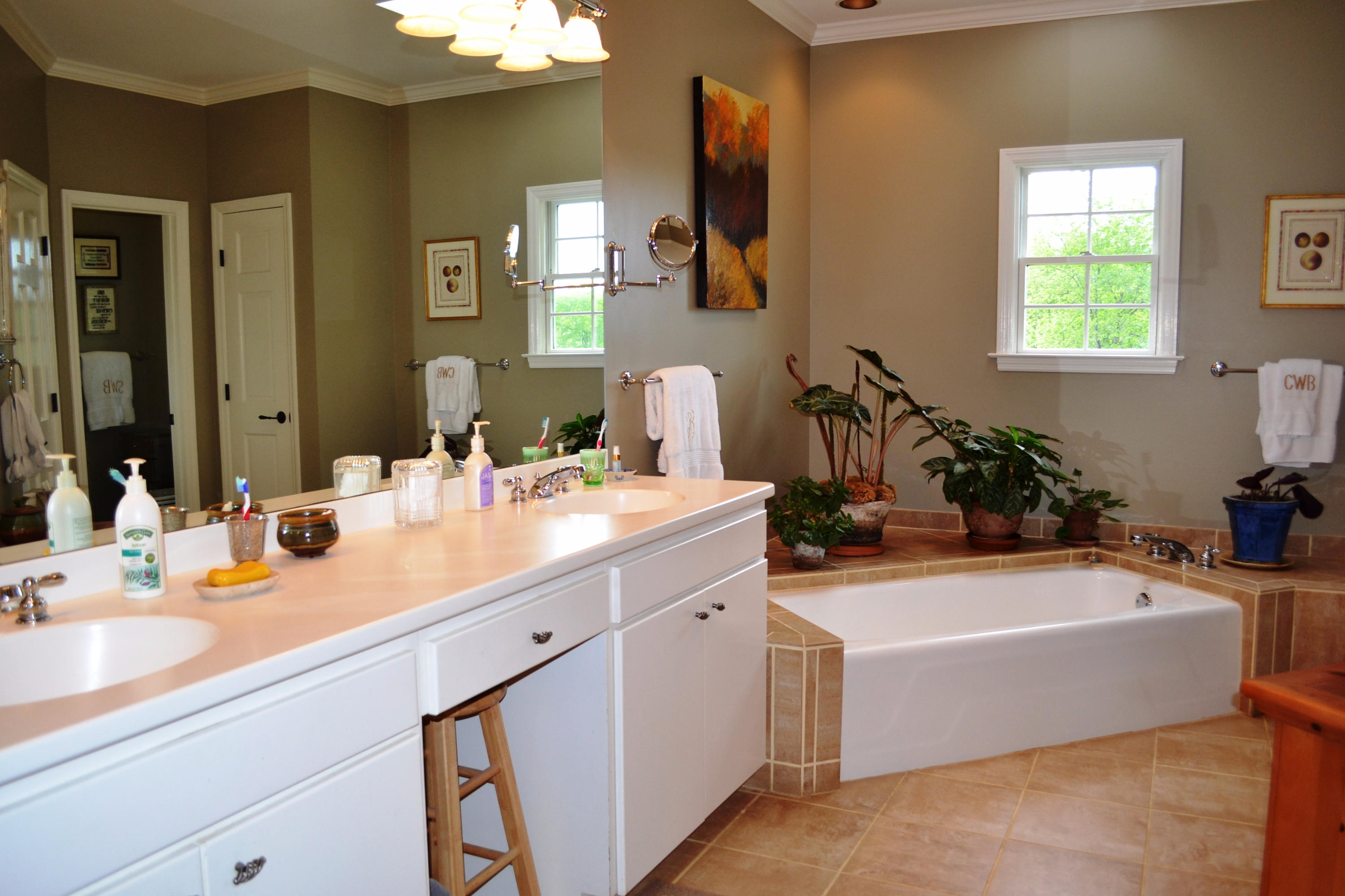 625 New England Road Wildwood, GA 30757 - Photo 19 of 59 Master bath