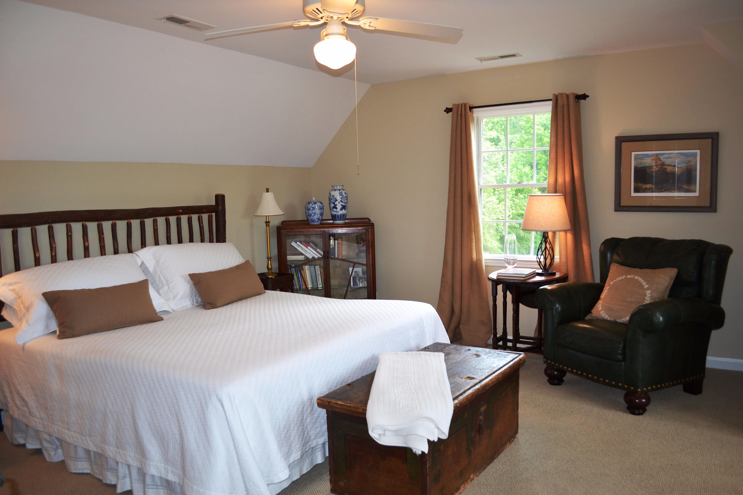 625 New England Road Wildwood, GA 30757 - Photo 23 of 59 Guest bedroom 1