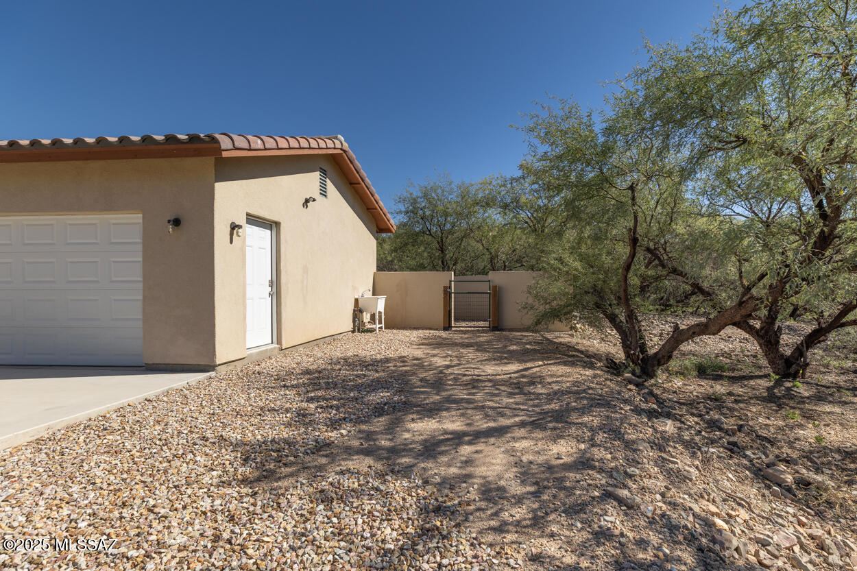 1355 Alma Court Rio Rico, AZ 85648 - Photo 2 of 24 AR2A0438