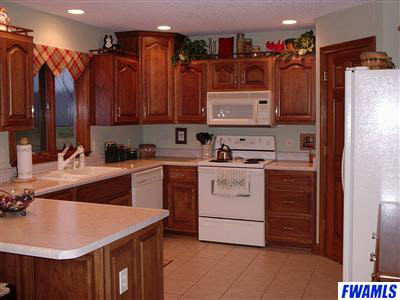 13605 Hamilton Road Roanoke, IN 46783 - Photo 3 of 20