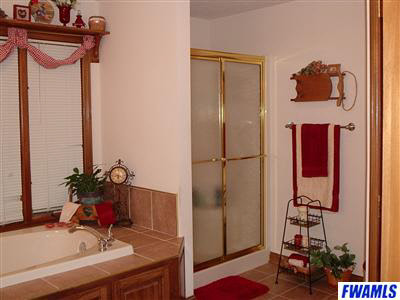 13605 Hamilton Road Roanoke, IN 46783 - Photo 8 of 20