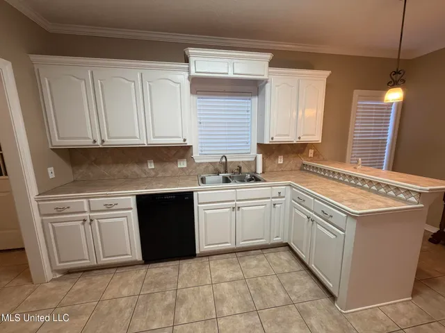 $265,000 | 614 Annawood Lane Northeast, Brookhaven, MS 39601