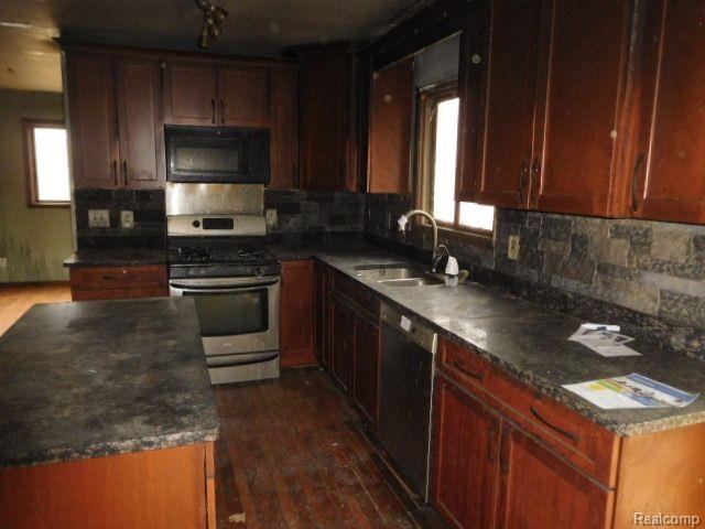 7809 Winans Lake Road Brighton, MI 48116 - Photo 10 of 23 Gallery Image 10
