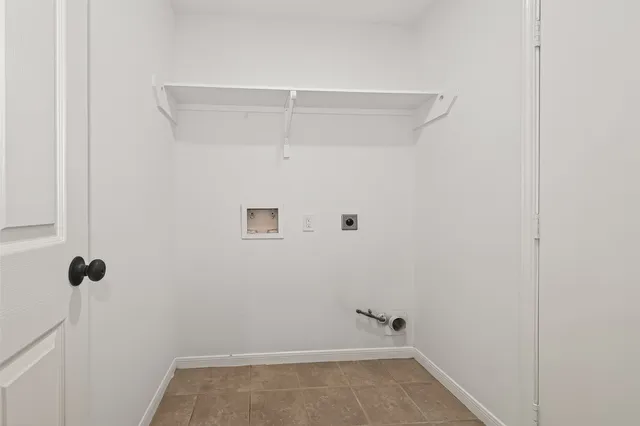 a view of a room with shelf