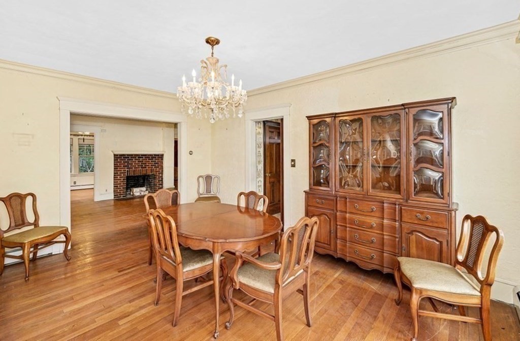 2084 Washington Street Newton, MA 02462 - Photo 6 of 17