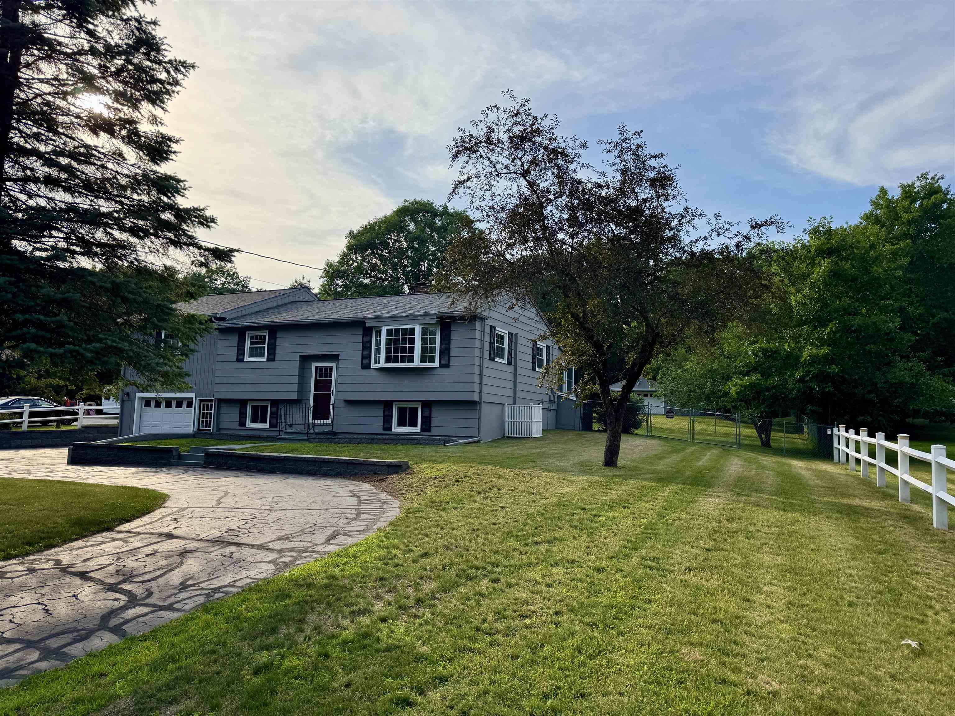 128 Mallego Road Barrington, NH 03825 - Photo 3 of 45