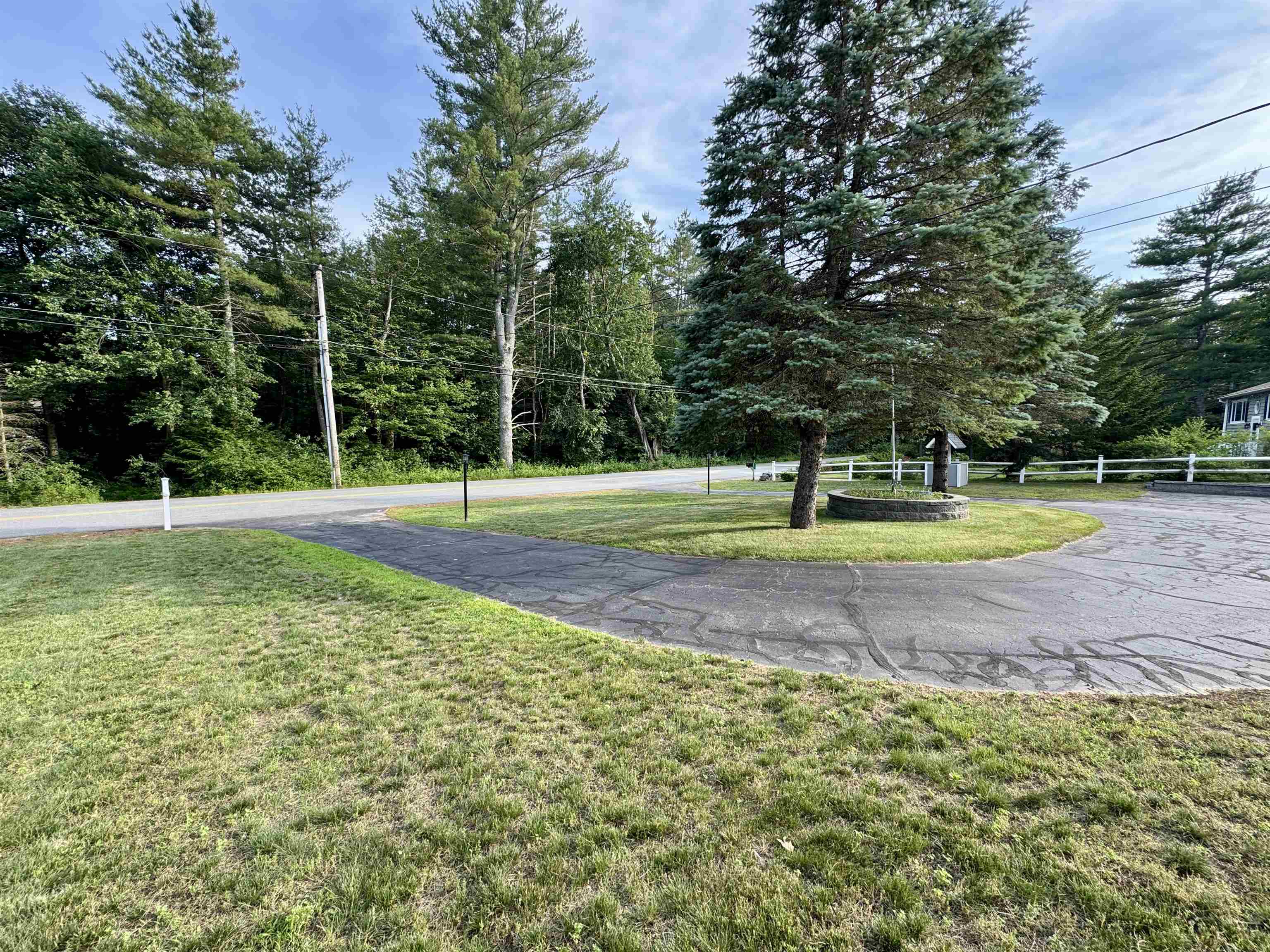128 Mallego Road Barrington, NH 03825 - Photo 4 of 45