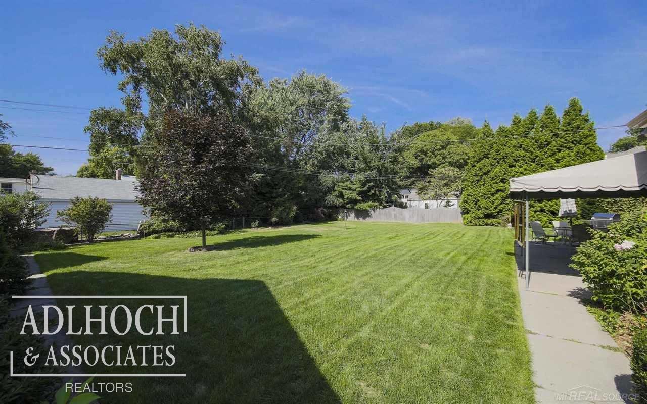 109 Handy Road Grosse Pointe Farms, MI 48236 - Photo 18 of 19