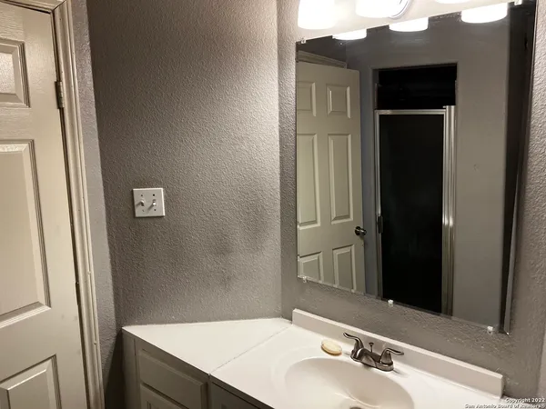 $1,395 | 10622 Gaylord Drive, San Antonio, TX 78224