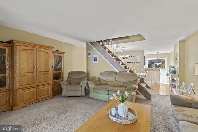 $319,999 | 3581 Nottingham Lane, Philadelphia, PA 19114