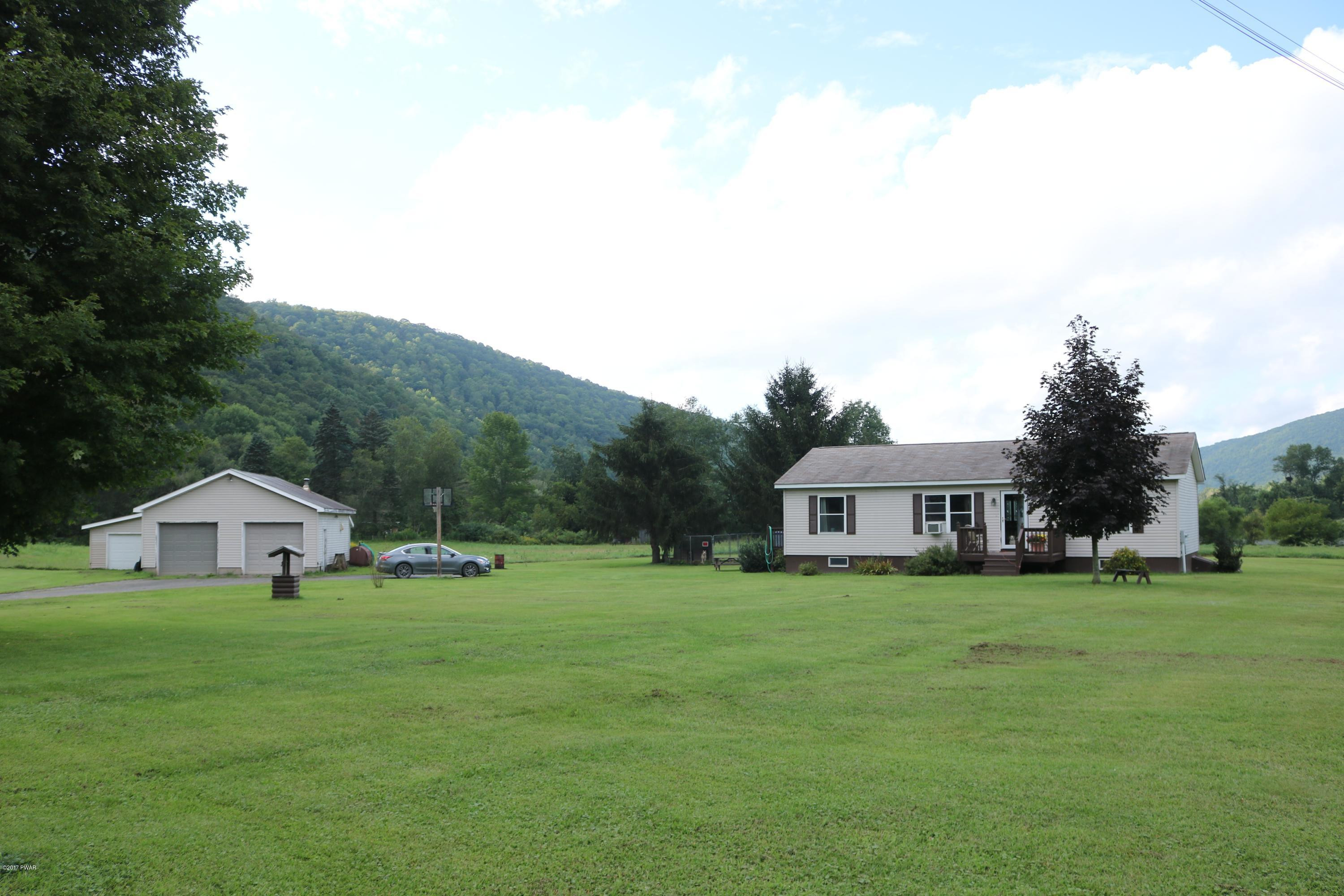 82 Penn-York Road Starlight, PA 18461 - Photo 2 of 17