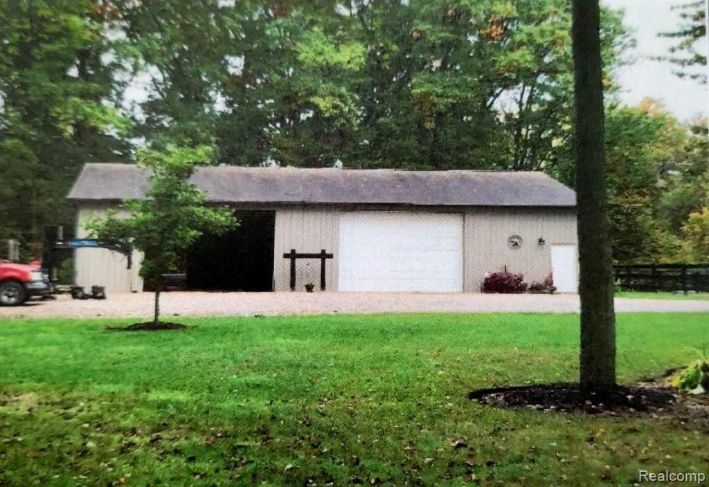 13535 Masters Road Allenton, MI 48002 - Photo 19 of 41