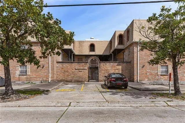 $1,200 | 2509 Houma Boulevard, Unit 302, Metairie, LA 70001