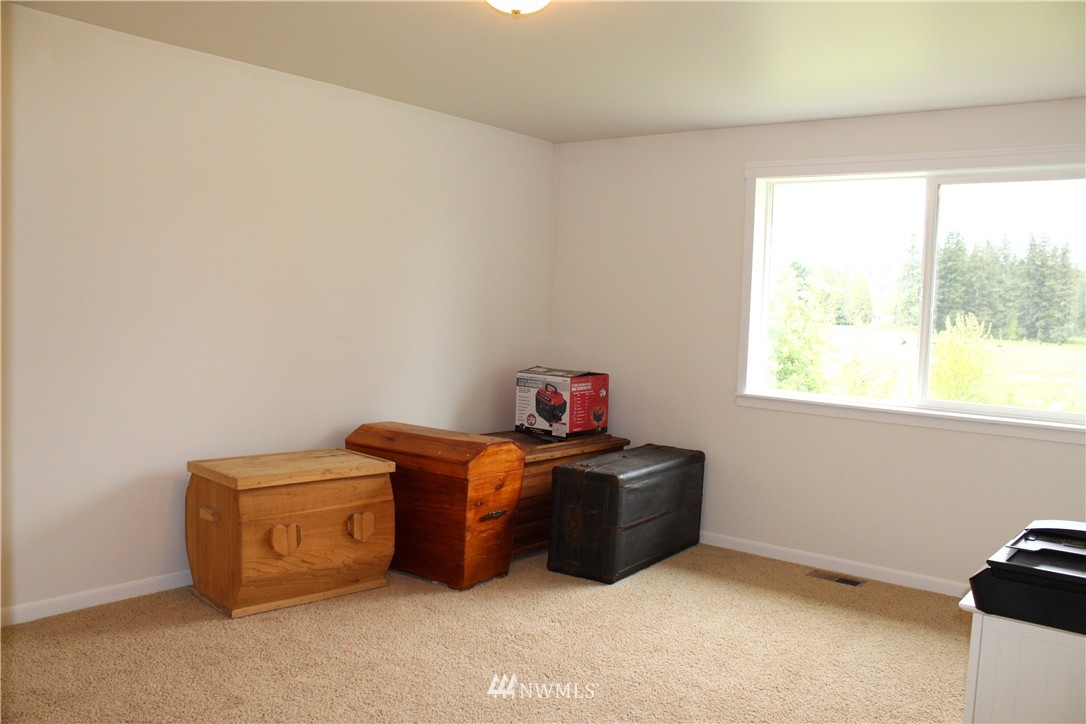 10327 Evergreen Valley Road Southeast Olympia, WA 98513 - Photo 10 of 15 Gallery Image 10