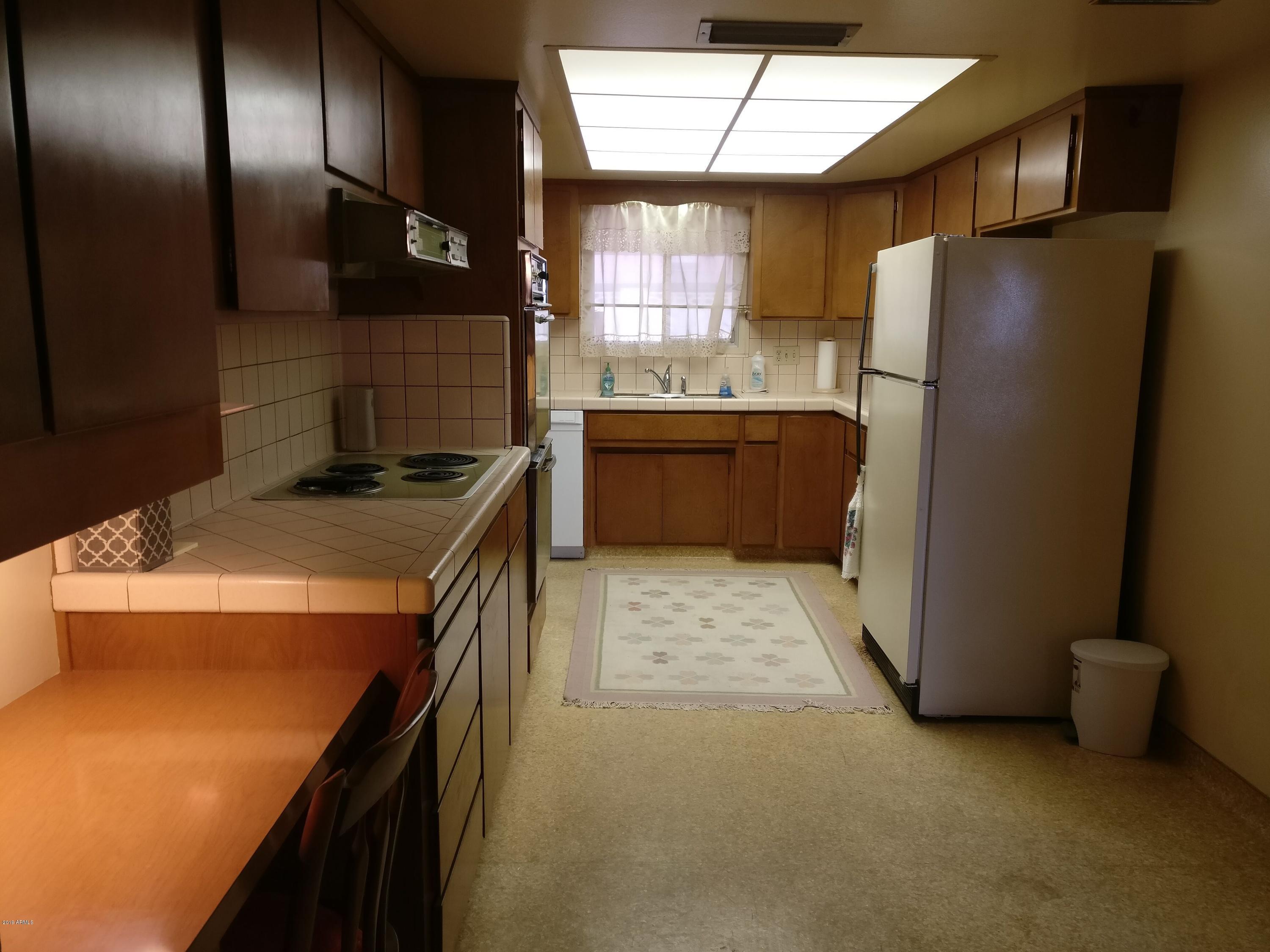 3733 West Ocotillo Road Phoenix, AZ 85019 - Photo 5 of 24 Kitchen