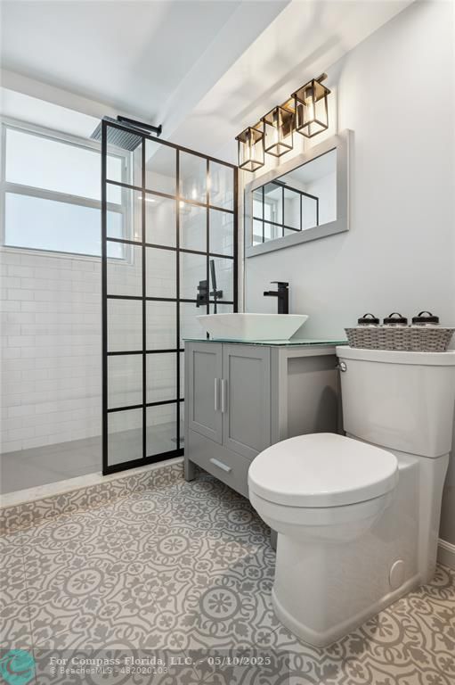 1900 South Ocean Drive, Unit 905 Fort Lauderdale, FL 33316 - Photo 18 of 41 Luxurious bathroom features high-end plumbing fixtures for a modern, sleek design.