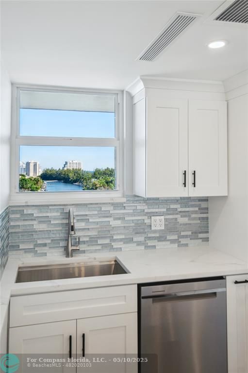 1900 South Ocean Drive, Unit 905 Fort Lauderdale, FL 33316 - Photo 10 of 41 Enjoy ocean and Lake Mayan views while you wash dishes.