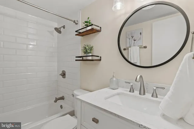 $225,000 | 6071 Majors Lane, Unit 2, Columbia, MD 21045