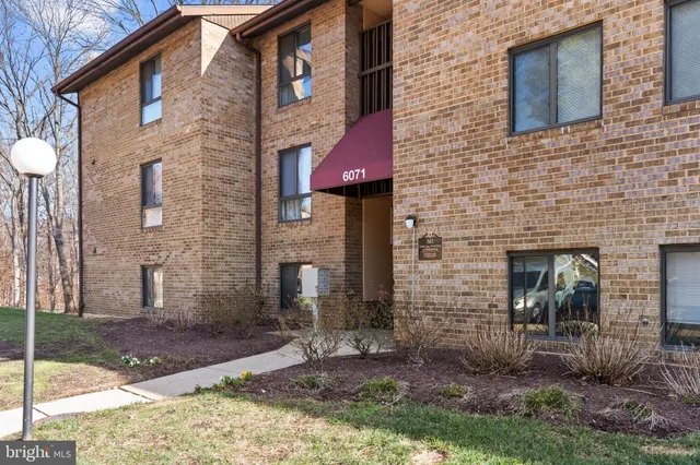 $225,000 | 6071 Majors Lane, Unit 2, Columbia, MD 21045