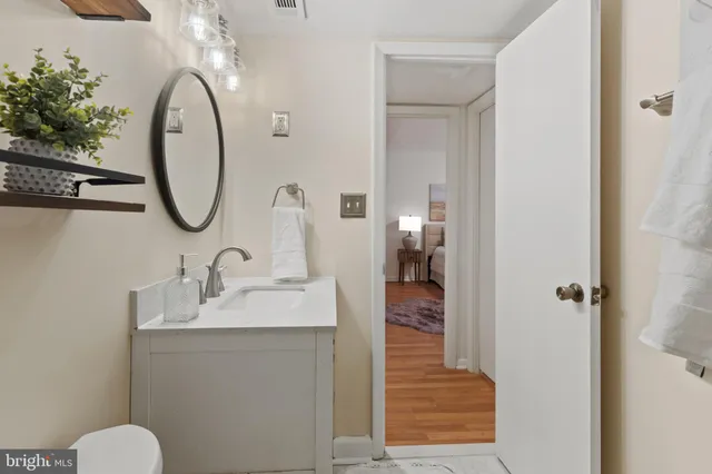 $225,000 | 6071 Majors Lane, Unit 2, Columbia, MD 21045