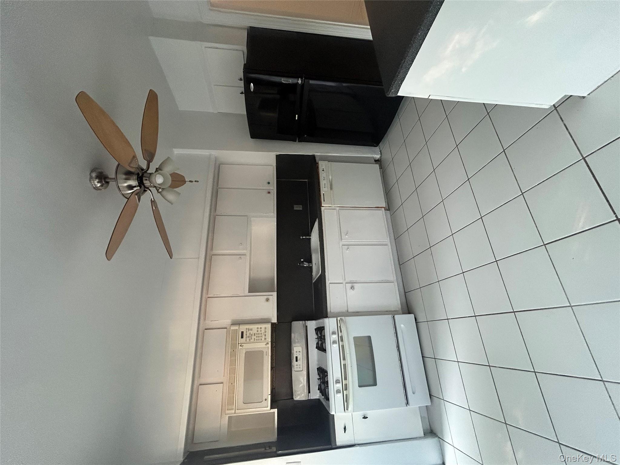 141 Sterling Avenue Yonkers, NY 10704 - Photo 11 of 23