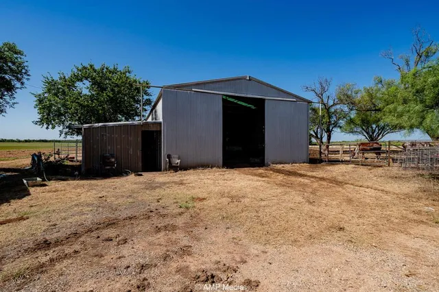 $159,900 | 10356 County Road 249, Avoca, TX 79503