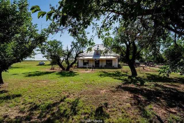 $159,900 | 10356 County Road 249, Avoca, TX 79503